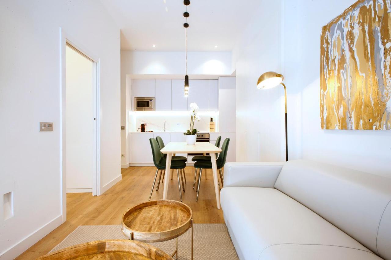 Tirso Suite Madrid Extérieur photo
