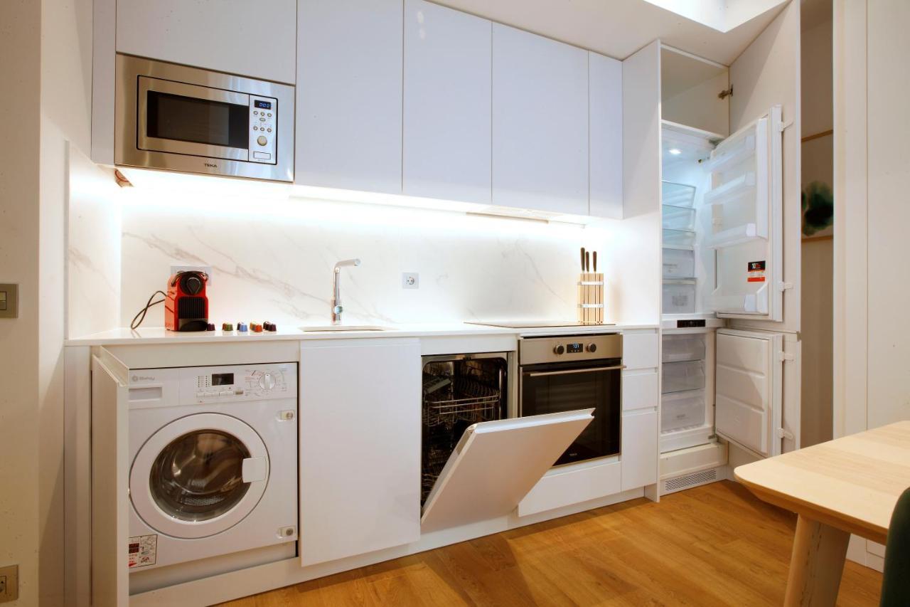 Tirso Suite Madrid Extérieur photo